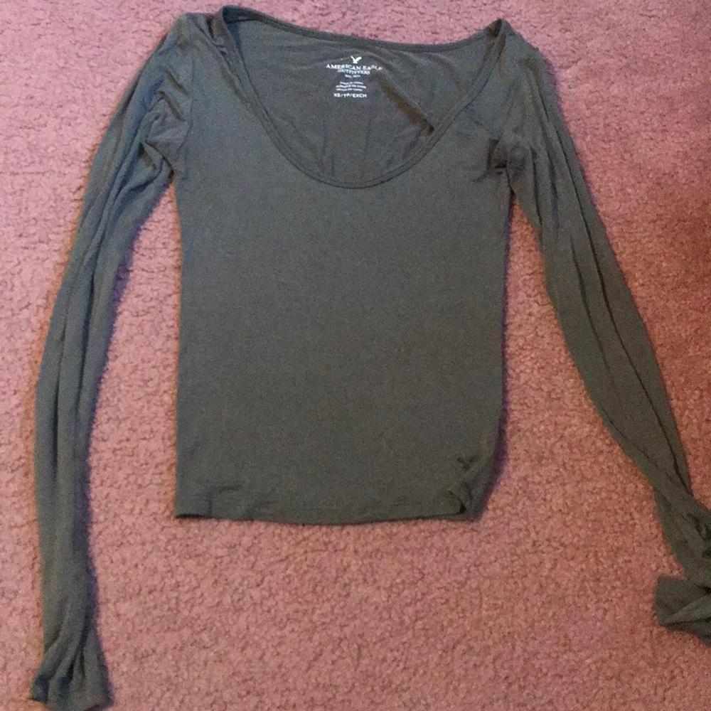 American Eagle long sleeve crop top